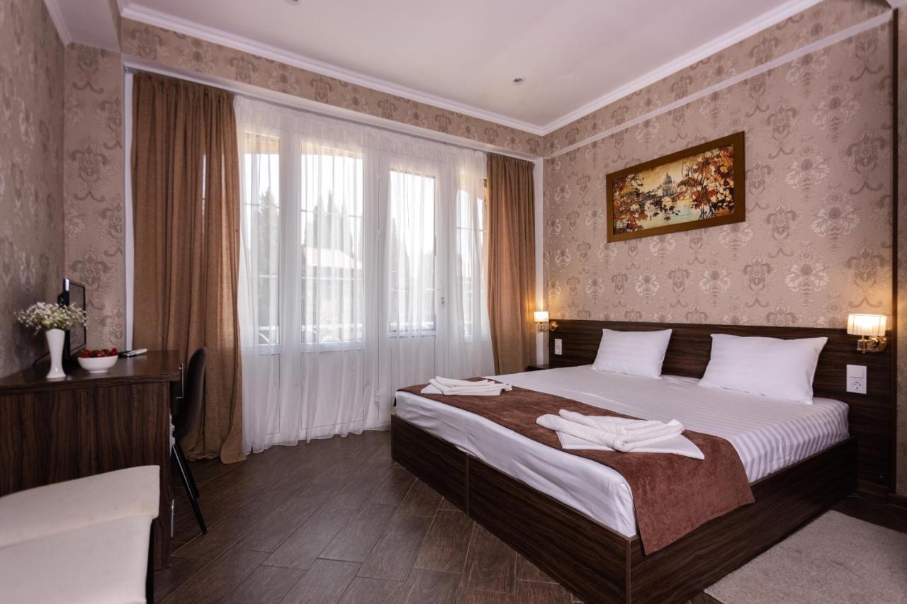 Hotel Nikopoli On Vodopadnaya 21А New Athos Exteriér fotografie