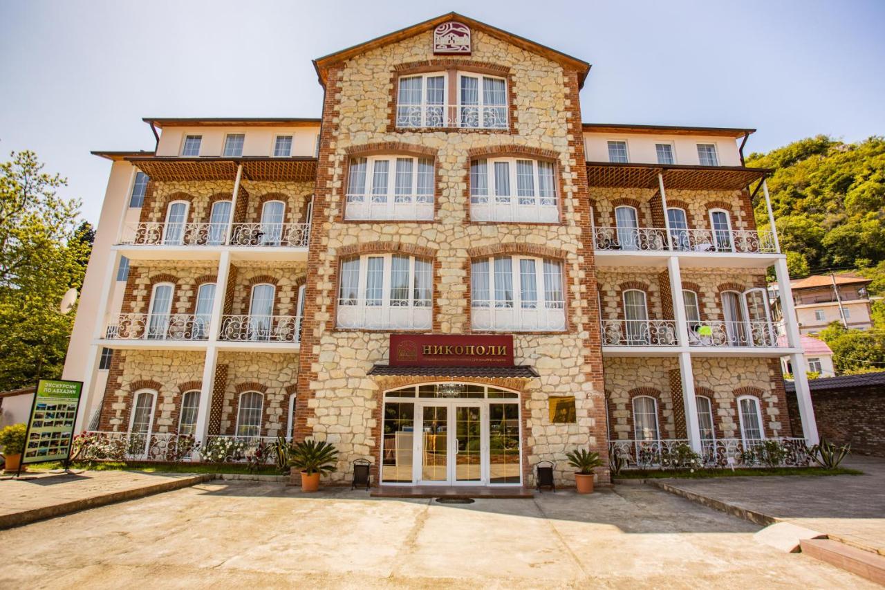 Hotel Nikopoli On Vodopadnaya 21А New Athos Exteriér fotografie